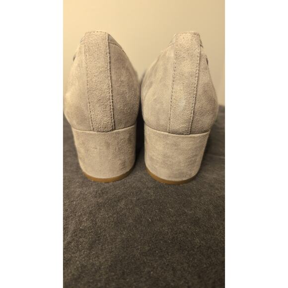 Vionic Natalie block heel gray suede pumps 10 wide - Picture 4 of 9